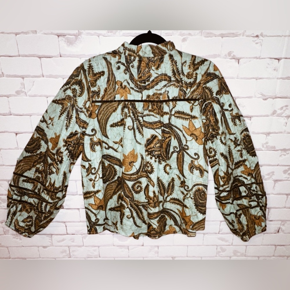 Robin’s Egg Blue Paisley Balloon-Sleeve Blouse - Picture 2 of 6